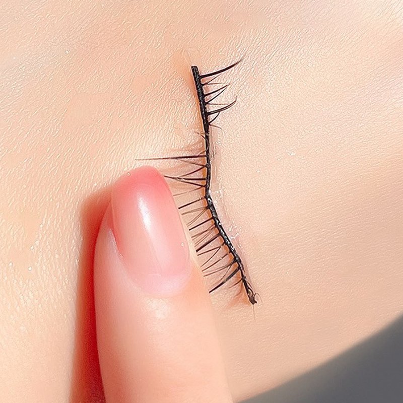 กาวติดขนตาพร้อมชุดแหนบ กันน้ำ  - Eyelash Extension Eye Irritation บทวิจารณ์และราคา